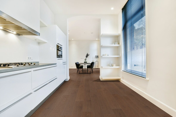 Piso de madeira clara Tauari Lett